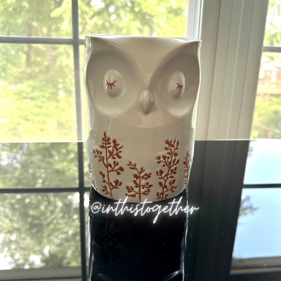 Bath and Body Works White Owl Pedestal 3-Wick Candle Holder - Picture 1 of 6